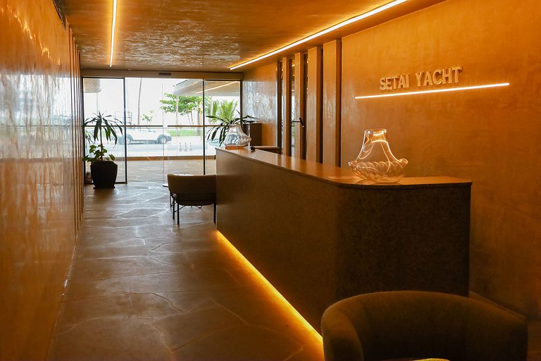 Setai Yacht Studio 2 - By Almare Flats