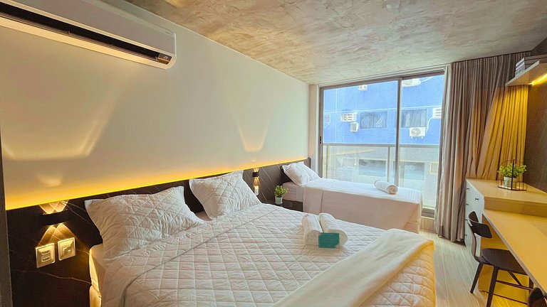 Setai Yacht Studio 2 - By Almare Flats
