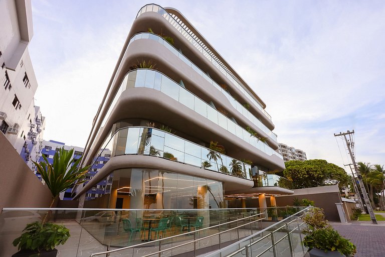Setai Yacht Comfort - By Almare Flats