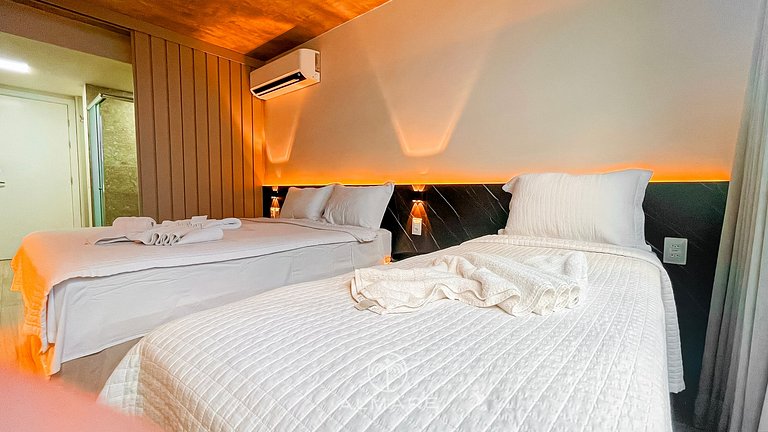 Setai Yacht Studio 2 - By Almare Flats