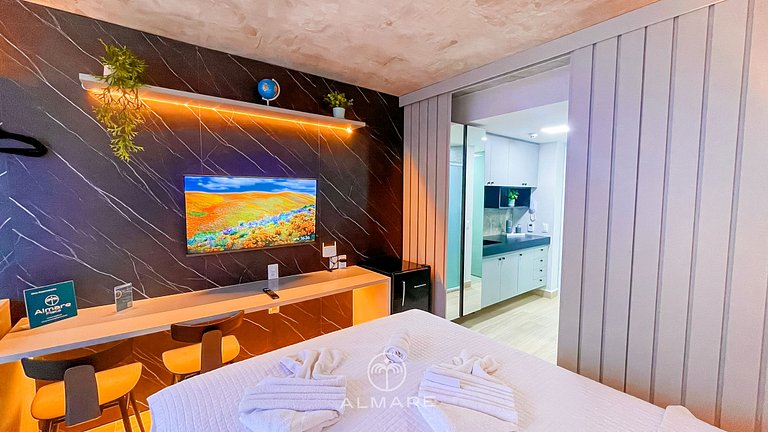 Setai Yacht Studio 2 - By Almare Flats