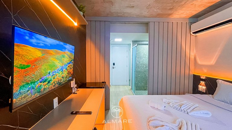 Setai Yacht Studio 2 - By Almare Flats