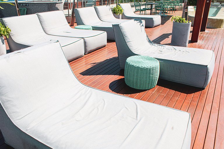 Setai Yacht Studio 2 - By Almare Flats