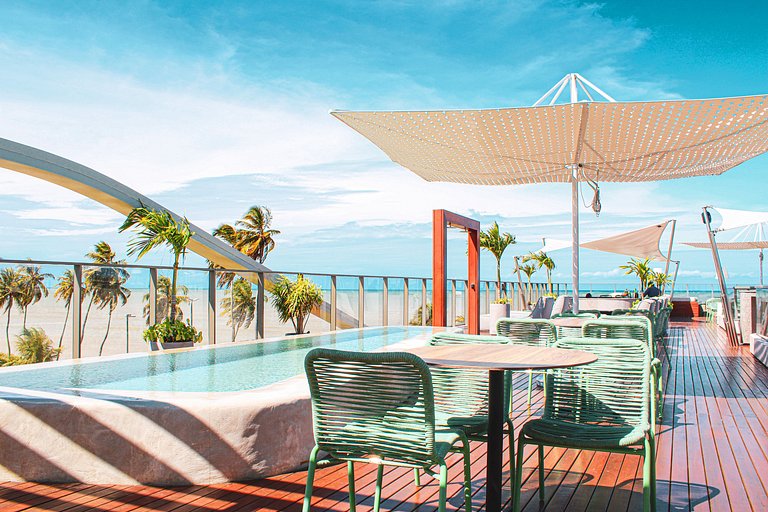 Setai Yacht Studio 2 - By Almare Flats