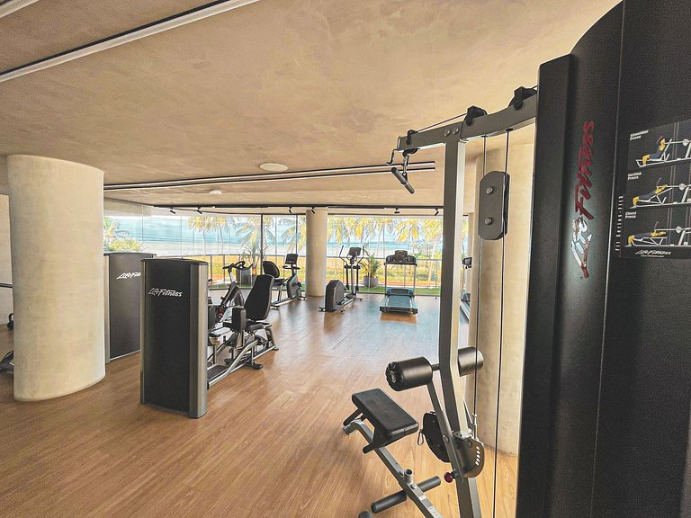 Setai Yacht Studio 2 - By Almare Flats
