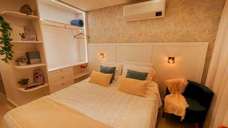 Setai Aquamaris Romantic - By Almare
