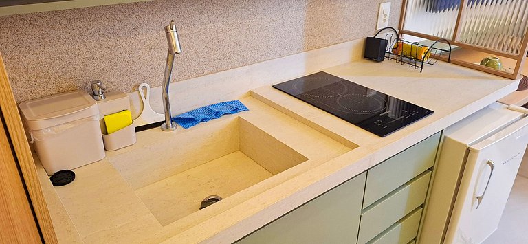 Aquamaris Varanda Vista Mar Lateral - By Almare