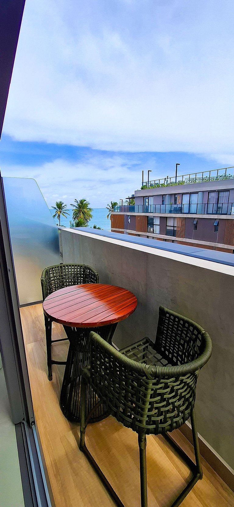 Aquamaris Varanda Vista Mar Lateral - By Almare