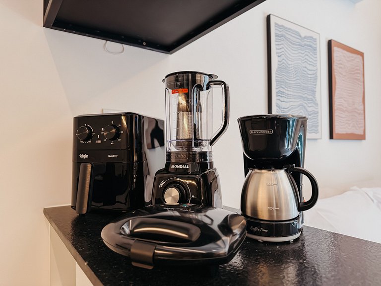 Studio amplo c/ cozinha completa e equipada