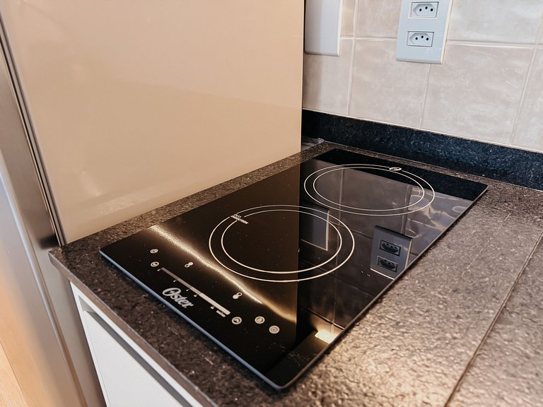 Studio amplo c/ cozinha completa e equipada