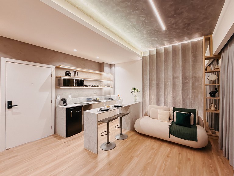 Luxo e conforto c/ banheira ao ar livre