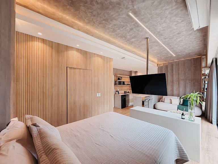 Luxo e conforto c/ banheira ao ar livre