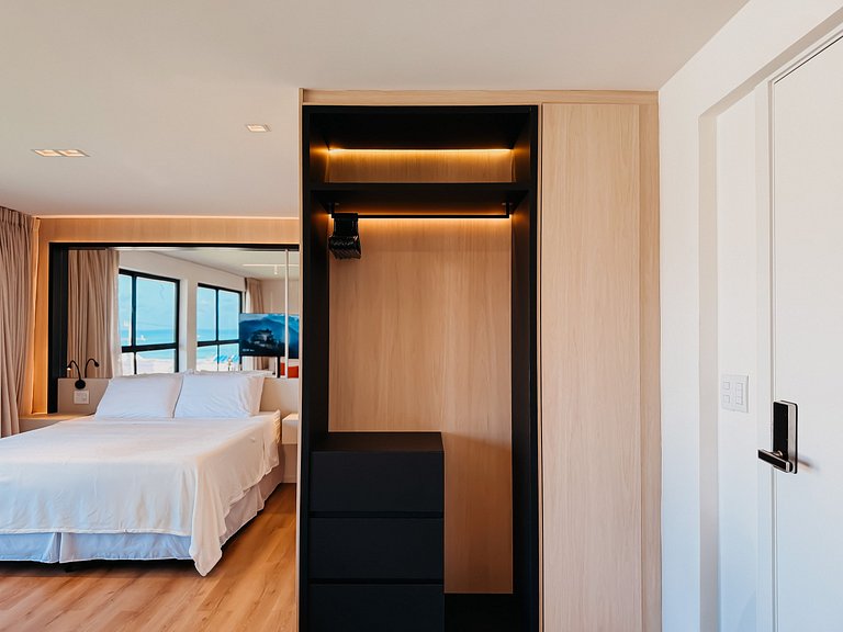 Mondrian Flat Apto 13
