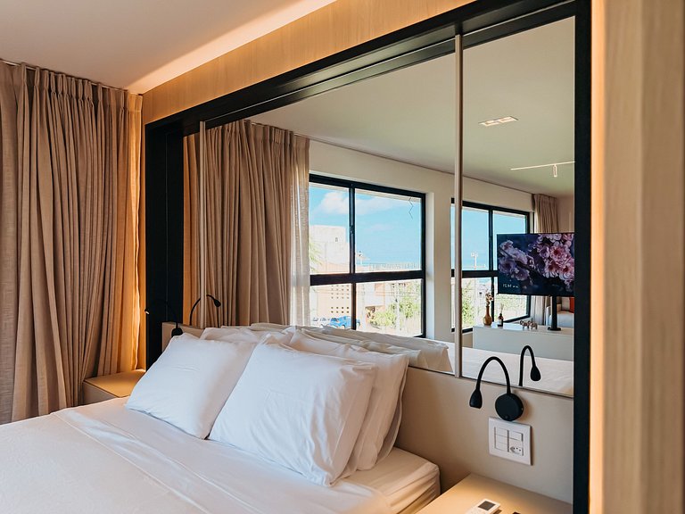 Mondrian Flat Apto 13