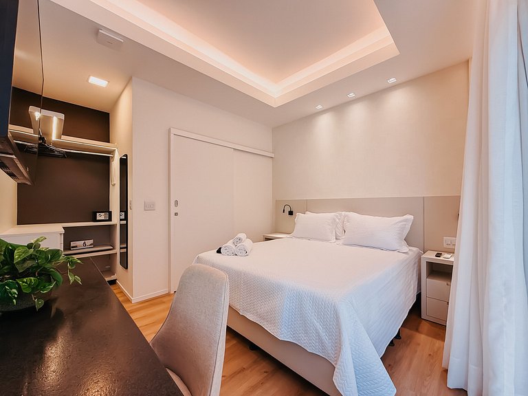 Mondrian Flat com Jardim Privativo